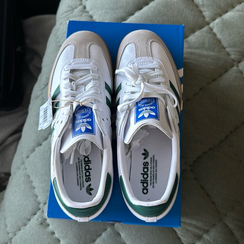 Adidas sambas
